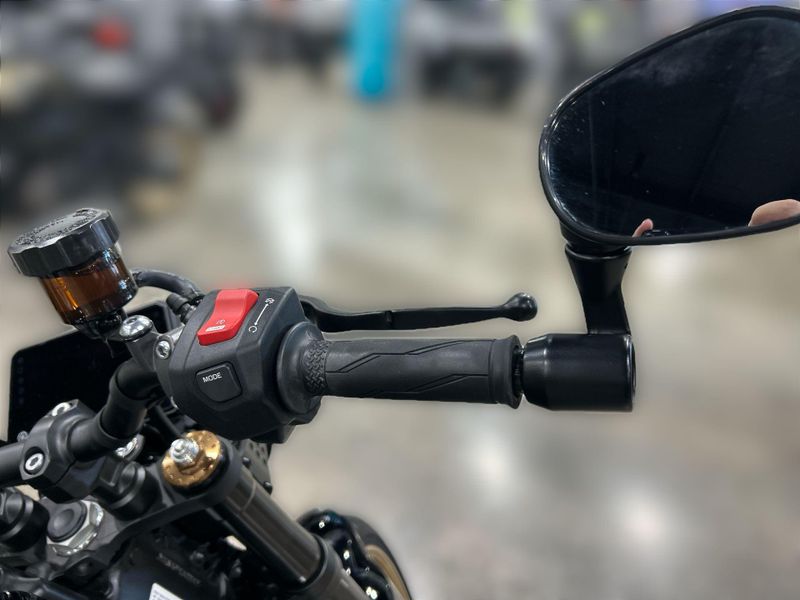 Used 2025 Yamaha XSR900 Image 16