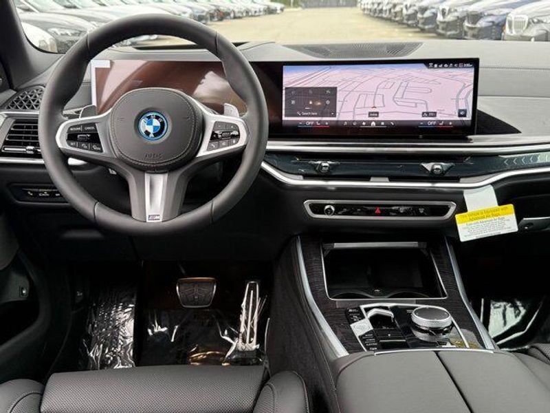 New 2026 BMW X5 xDrive50eImage 26