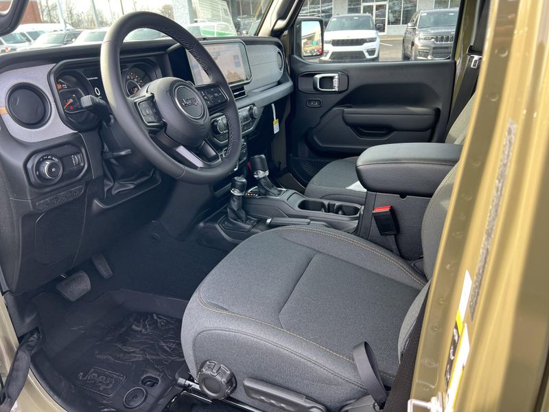 New 2026 Jeep Wrangler 4-door Sport SImage 13