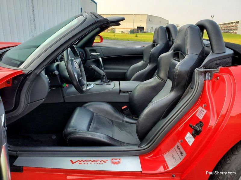 2003 Dodge Viper SRT-10Image 32