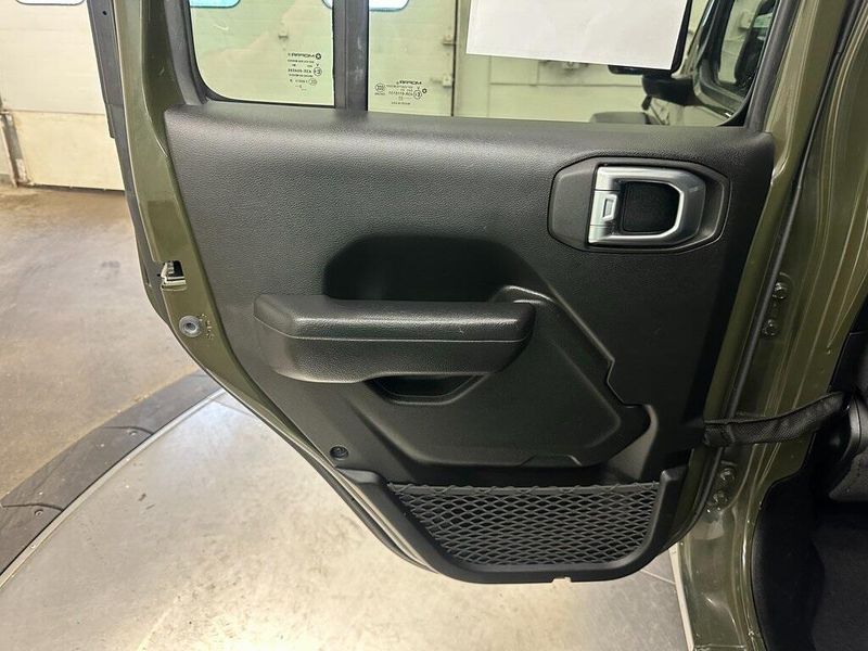 2023 Jeep Wrangler SportImage 21