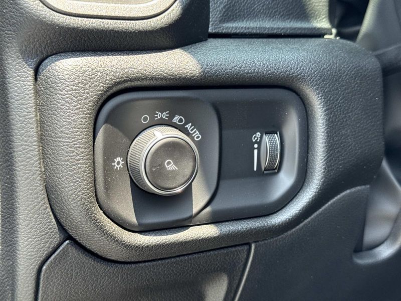 New 2026 RAM 1500 Tradesman Crew Cab 4x4 5'7' Box
