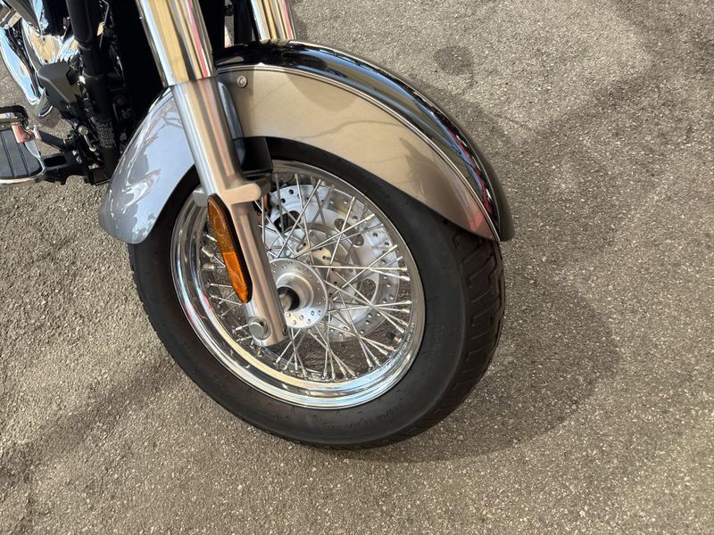 New 2026 Kawasaki VULCAN 900 CLASSIC LT Image 11