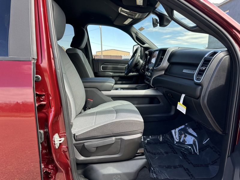 2024 RAM 2500 Big Horn Crew Cab 4x4 6