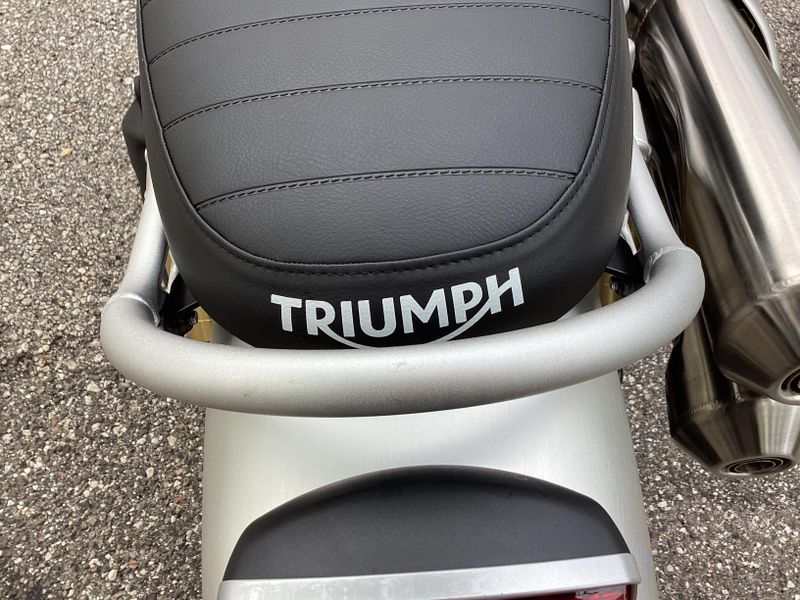 2024 Triumph Scrambler 1200 XE