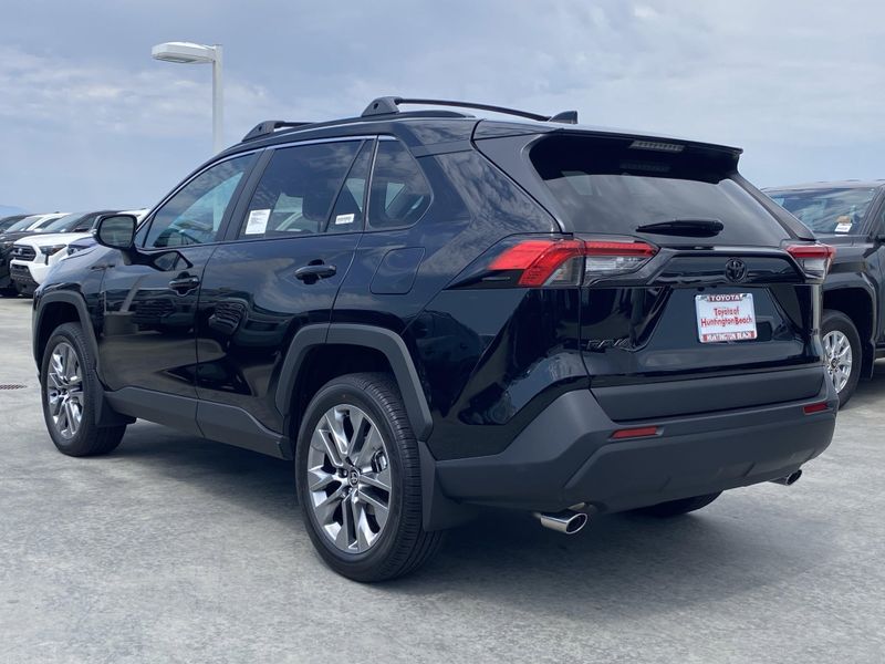 New 2025 Toyota RAV4 XLE PremiumImage 5