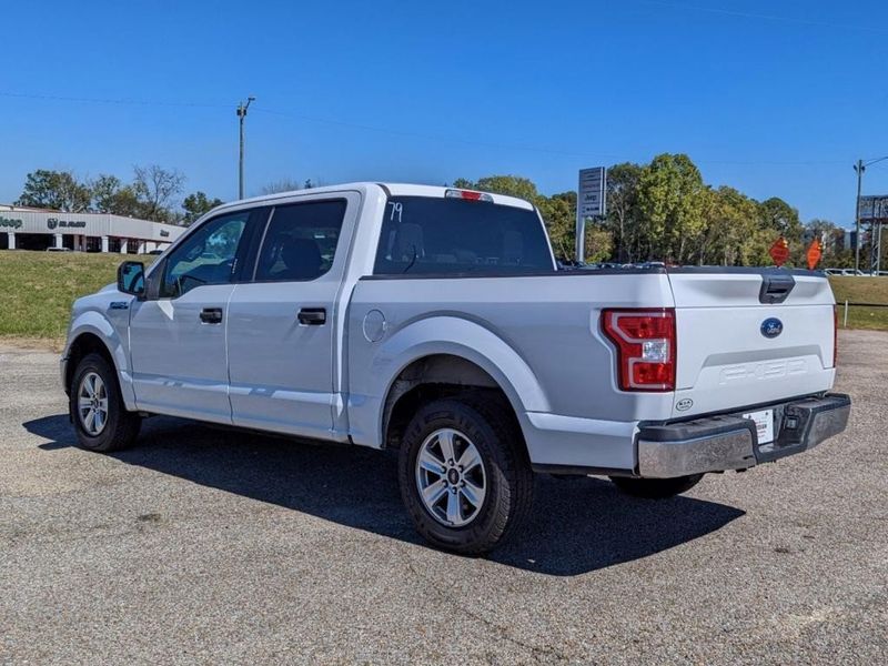 2020 Ford F-150  in a WHITE exterior color. Johnson Dodge 601-693-6343 pixelmotiondemo.com 