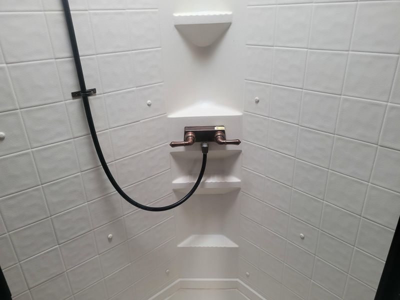 Used 2016 NORTHWOOD MFG ARCTIC FOX 28F Image 24