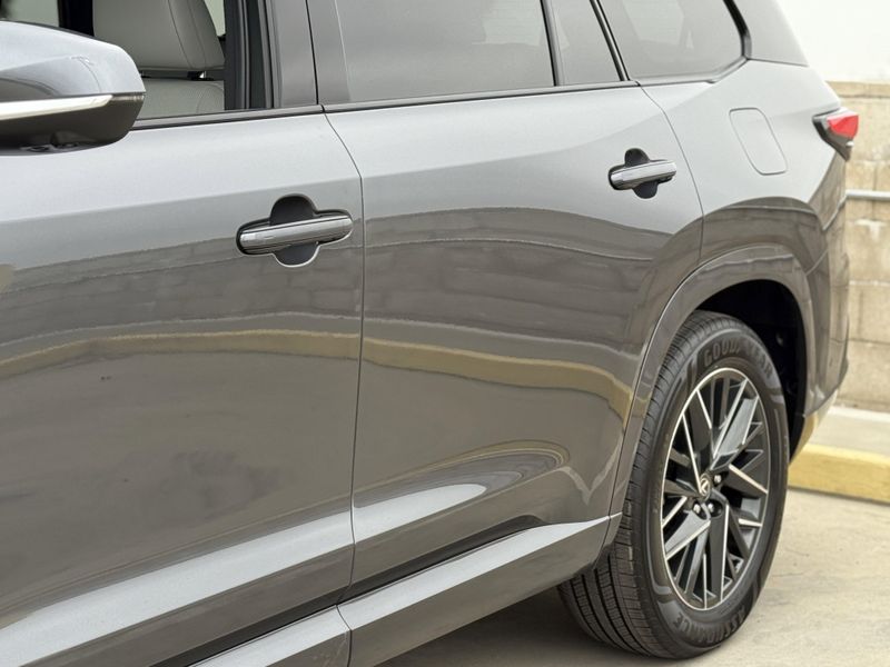 2025 LEXUS TX 350 PremiumImage 9
