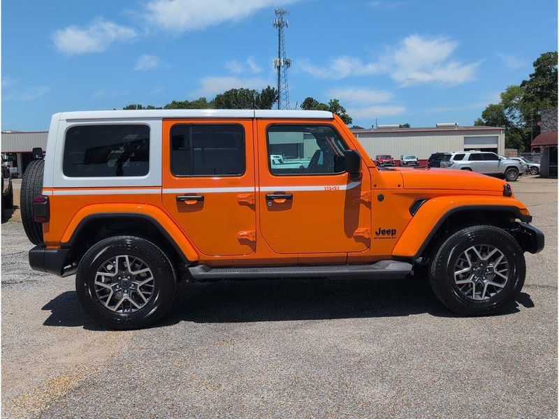 New 2026 Jeep Wrangler 4-door SaharaImage 6