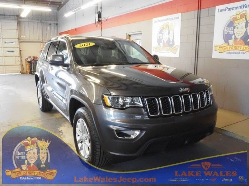 2021 Jeep Grand Cherokee Laredo EImage 1