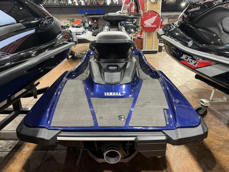Used 2018 Yamaha EX SPORT-YACHT BLUE&sol;WHITE Image 3