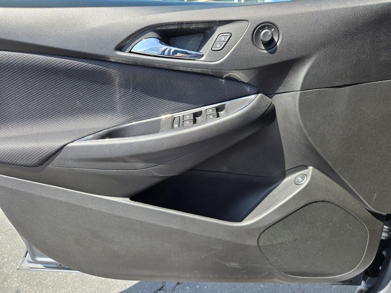 Used 2019 Chevrolet Cruze 4dr Sdn LT