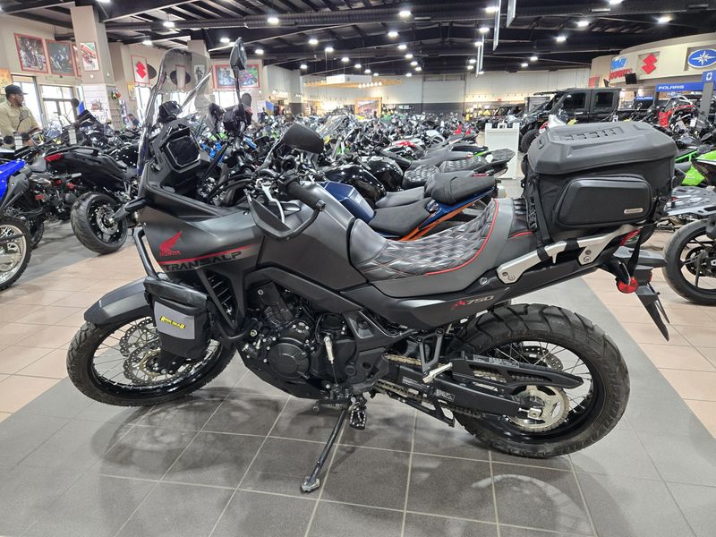 USED 2024 HONDA TRANSALP Image 1