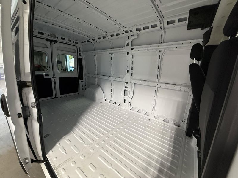Used 2025 RAM ProMaster 2500 TradesmanImage 7