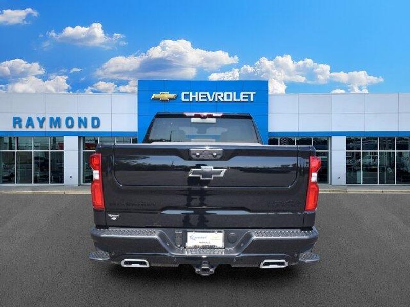 New 2026 Chevrolet Silverado 1500 High CountryImage 5