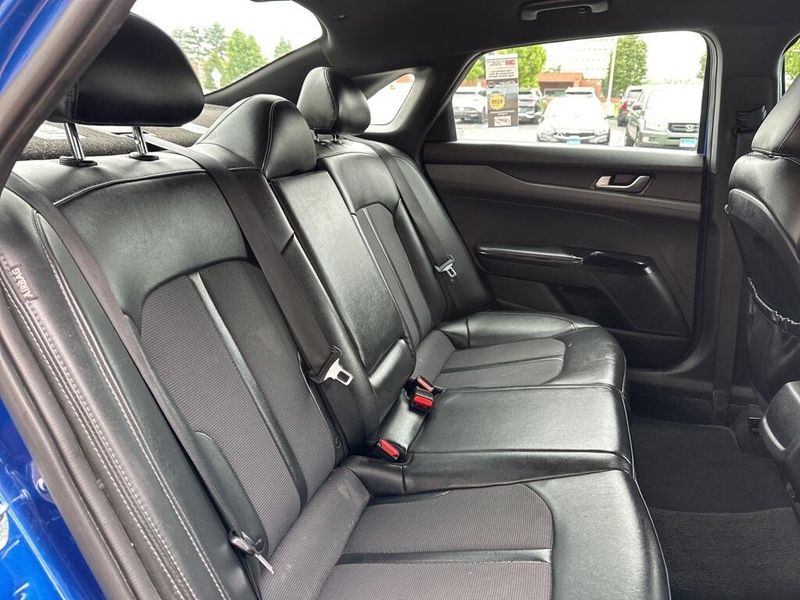 2022 Kia K5 GT-LineImage 18
