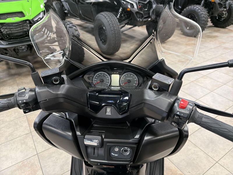 Used 2024 Suzuki Burgman 400 Image 23
