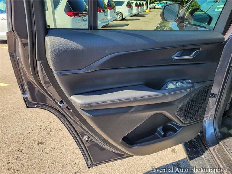 2024 Jeep Grand Cherokee Laredo photo 22