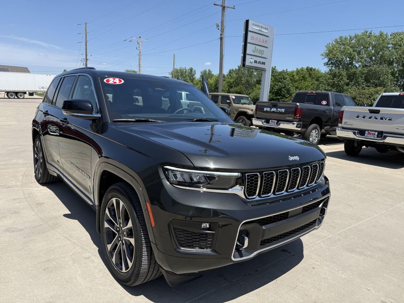 Used 2024 Jeep Grand Cherokee OverlandImage 40