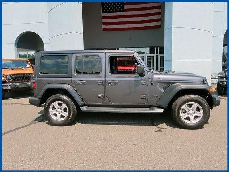2021 Jeep Wrangler Unlimited Sport SImage 2
