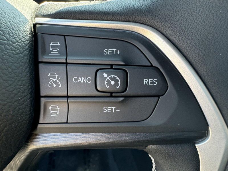 2024 Jeep Grand Cherokee Altitude XImage 14