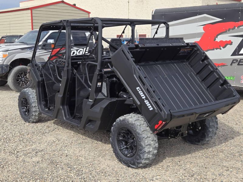 New 2026 Can-Am DEFENDER MAX DPS HD9 