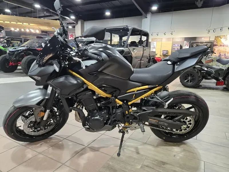 NEW 2026 KAWASAKI Z900 ABS Image 1