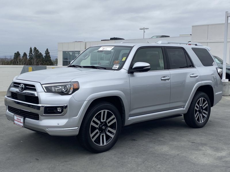 2022 Toyota 4Runner LimitedImage 8