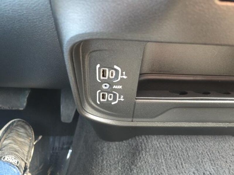 2024 Ram 2500 Big Horn photo 24