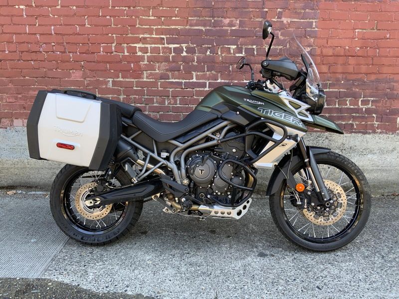 2018 Triumph TIGER 800 XCX