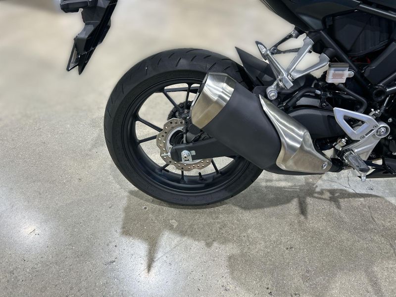 2024 Honda CB300R ABS Image 12