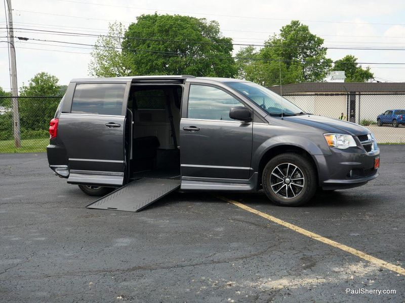 2018 Dodge Grand Caravan SXTImage 7