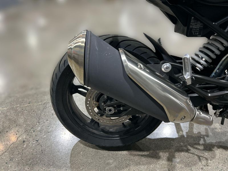 Used 2022 BMW G 310 R Image 25