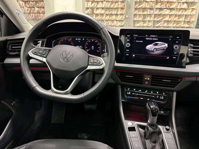 Used 2025 Volkswagen Jetta SELImage 16