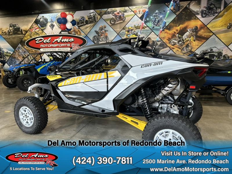 2024 Can-Am 9BRB  in a CATALYST GRAY & NEO YELLOW exterior color. Del Amo Motorsports of Redondo Beach (424) 304-1660 delamomotorsports.com 