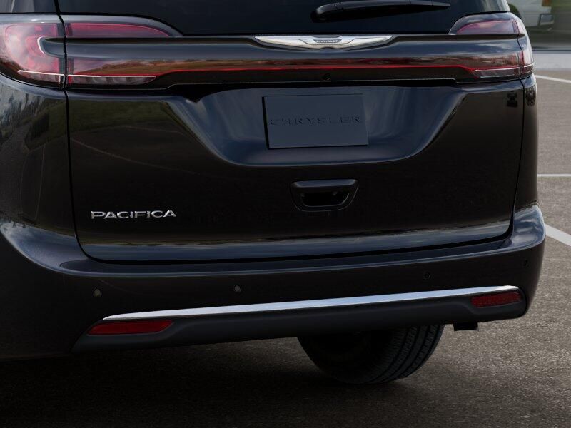 New 2026 Chrysler Pacifica SelectImage 33