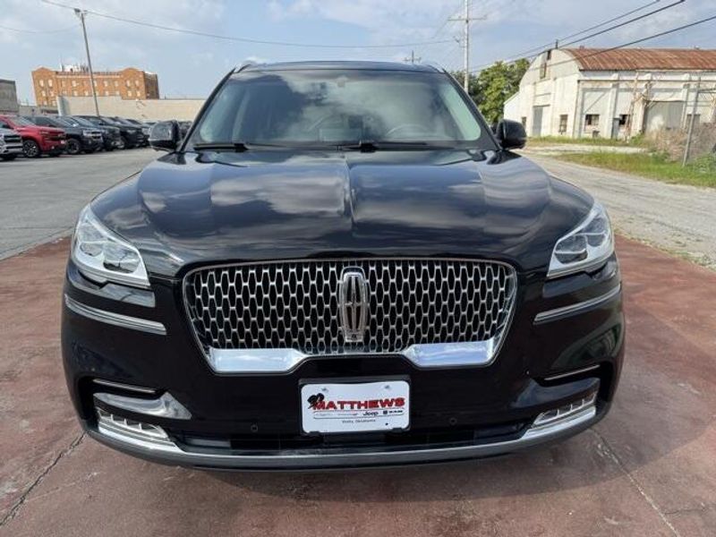 Used 2020 Lincoln Aviator ReserveImage 2