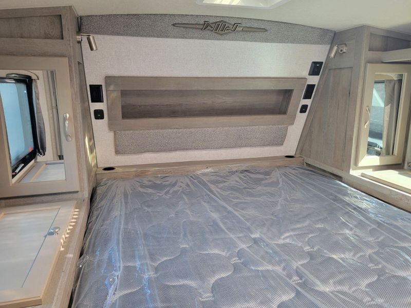 New 2026 ARCTIC FOX 992 Image 17