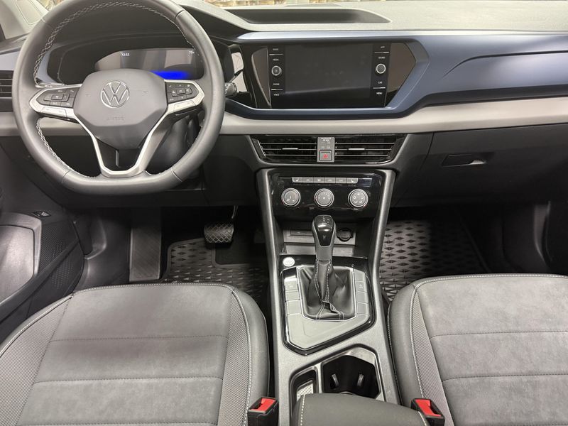 Used 2023 Volkswagen Taos SE w/SunroofImage 11