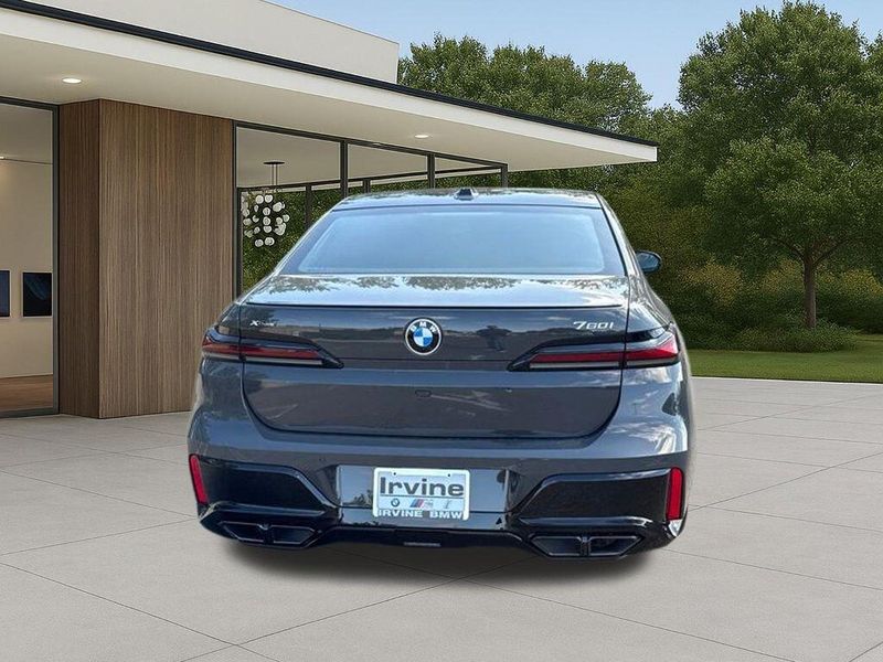New 2026 BMW 7 Series 760i xDriveImage 9