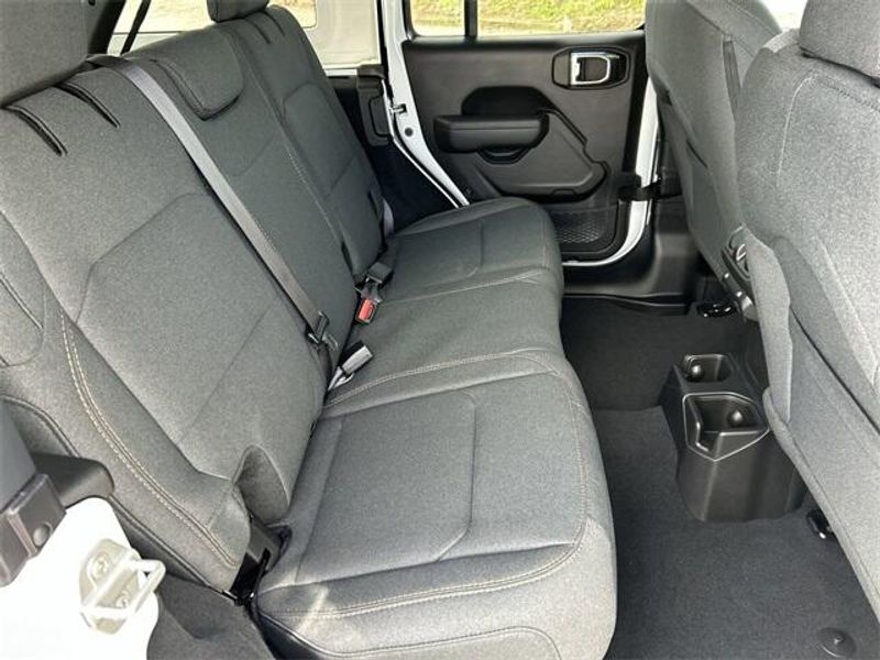 New 2026 Jeep Wrangler 4-door Sport SImage 14