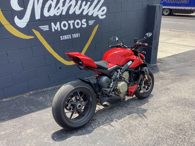 2024 Ducati Streetfighter V4 