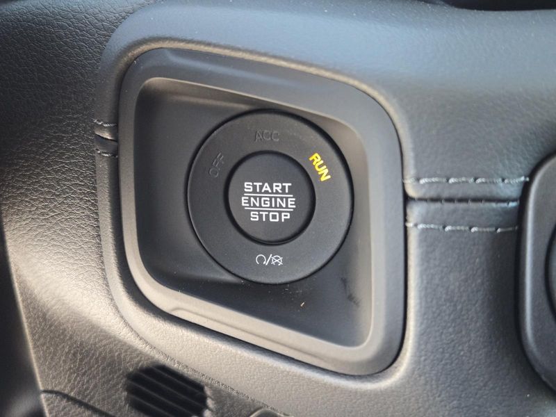 New 2026 Jeep Gladiator Mojave 4x4