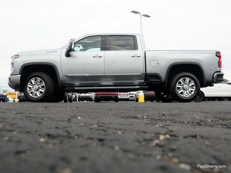 Used 2024 Chevrolet Silverado 2500HD High Country