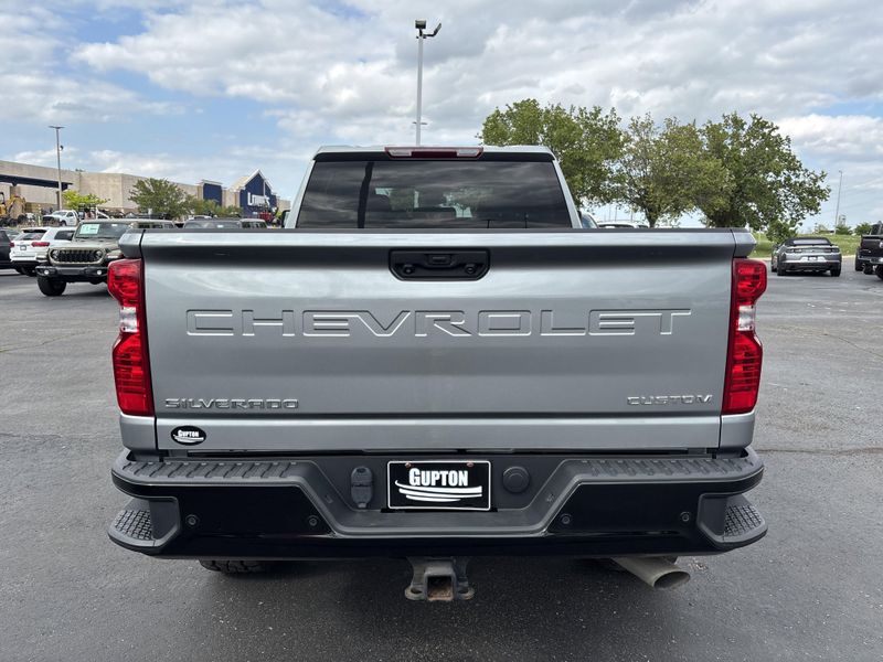Used 2024 Chevrolet Silverado 2500HD CustomImage 9