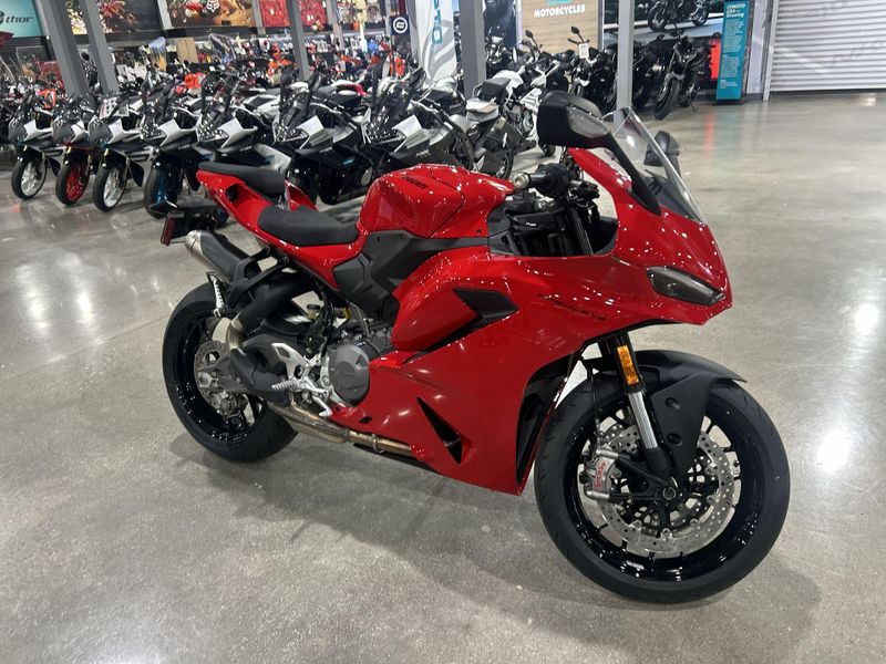 New 2026 Ducati PANIGALE V2 S 896 Image 10