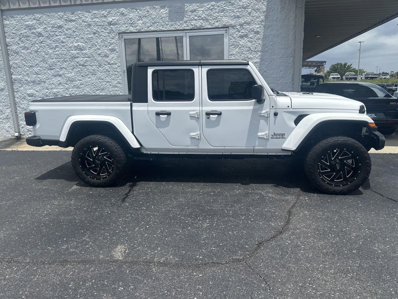 2020 Jeep Gladiator OverlandImage 4