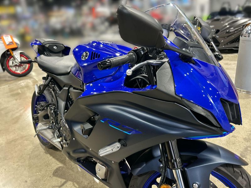 Used 2023 Yamaha YZF-R7 Image 24
