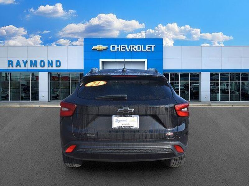 Used 2024 Chevrolet Trax 2RSImage 5